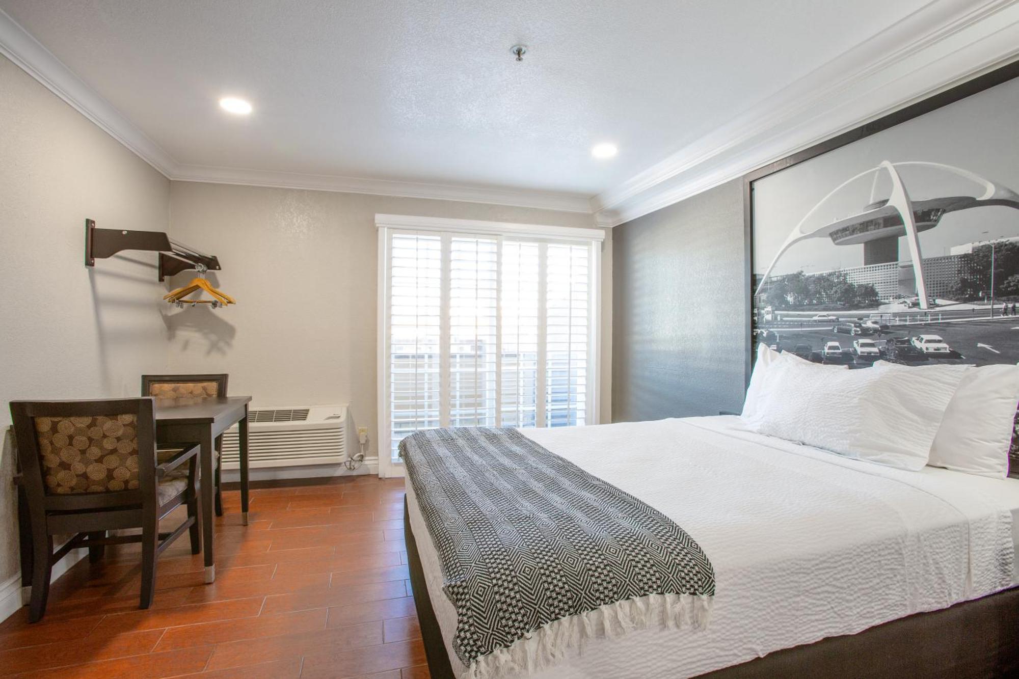 King Room with Balcony